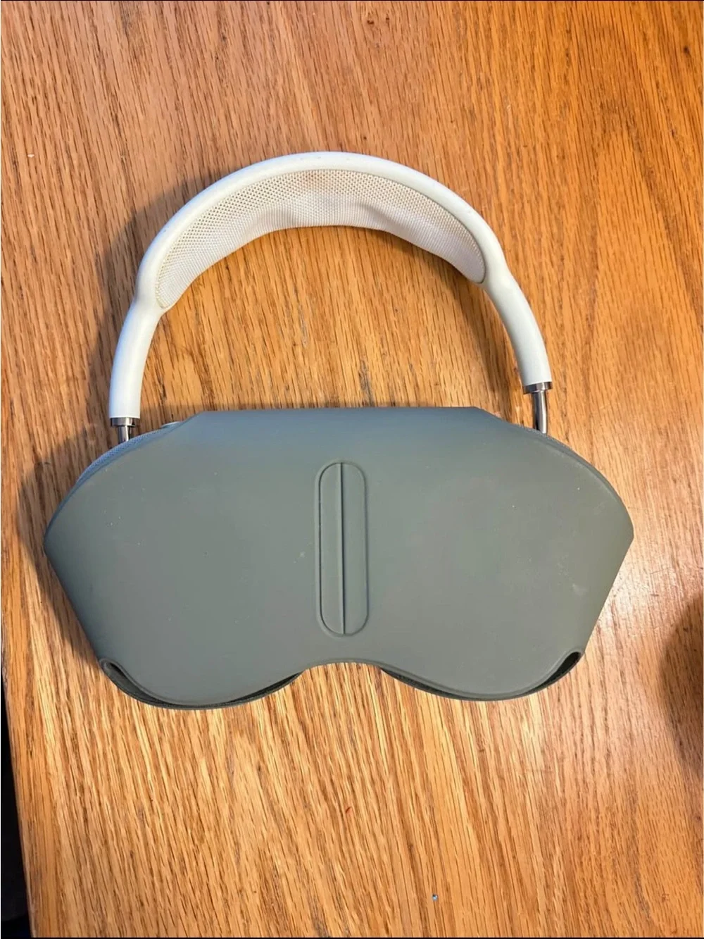 Green Apple AirPod Maxes